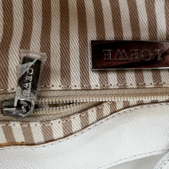 LOEWE Logo Anagram - Picture 9 of 10